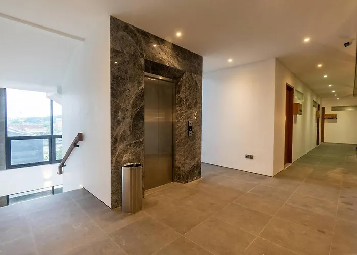 Loi Mansion Managed By Arm One Hundred 4*