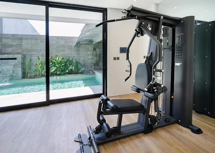 Loi Mansion Managed By Arm One Hundred فندق سمينياك